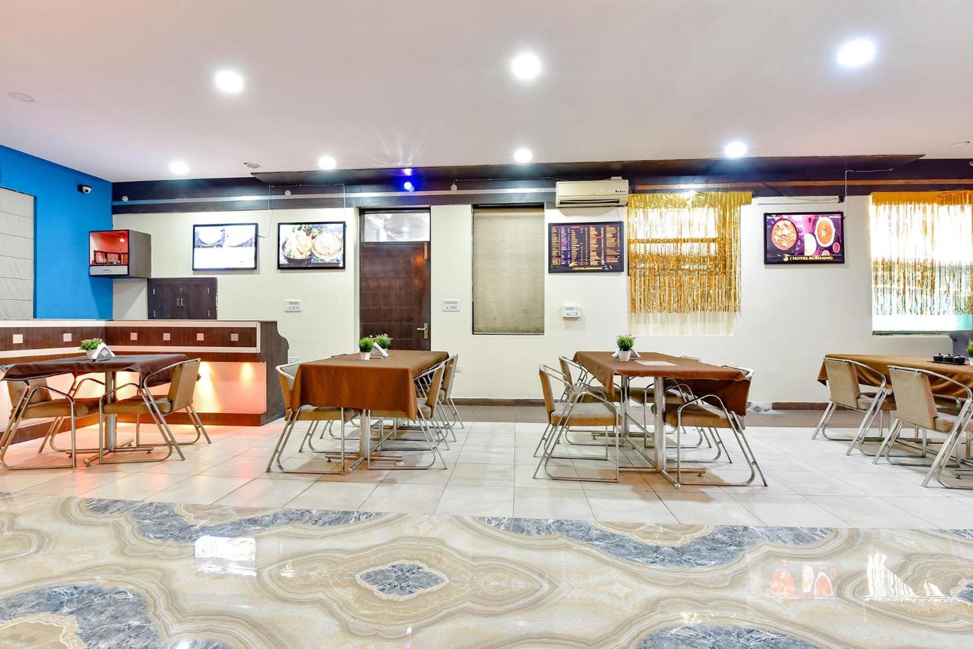 Fabhotel Rushank Residency 3*