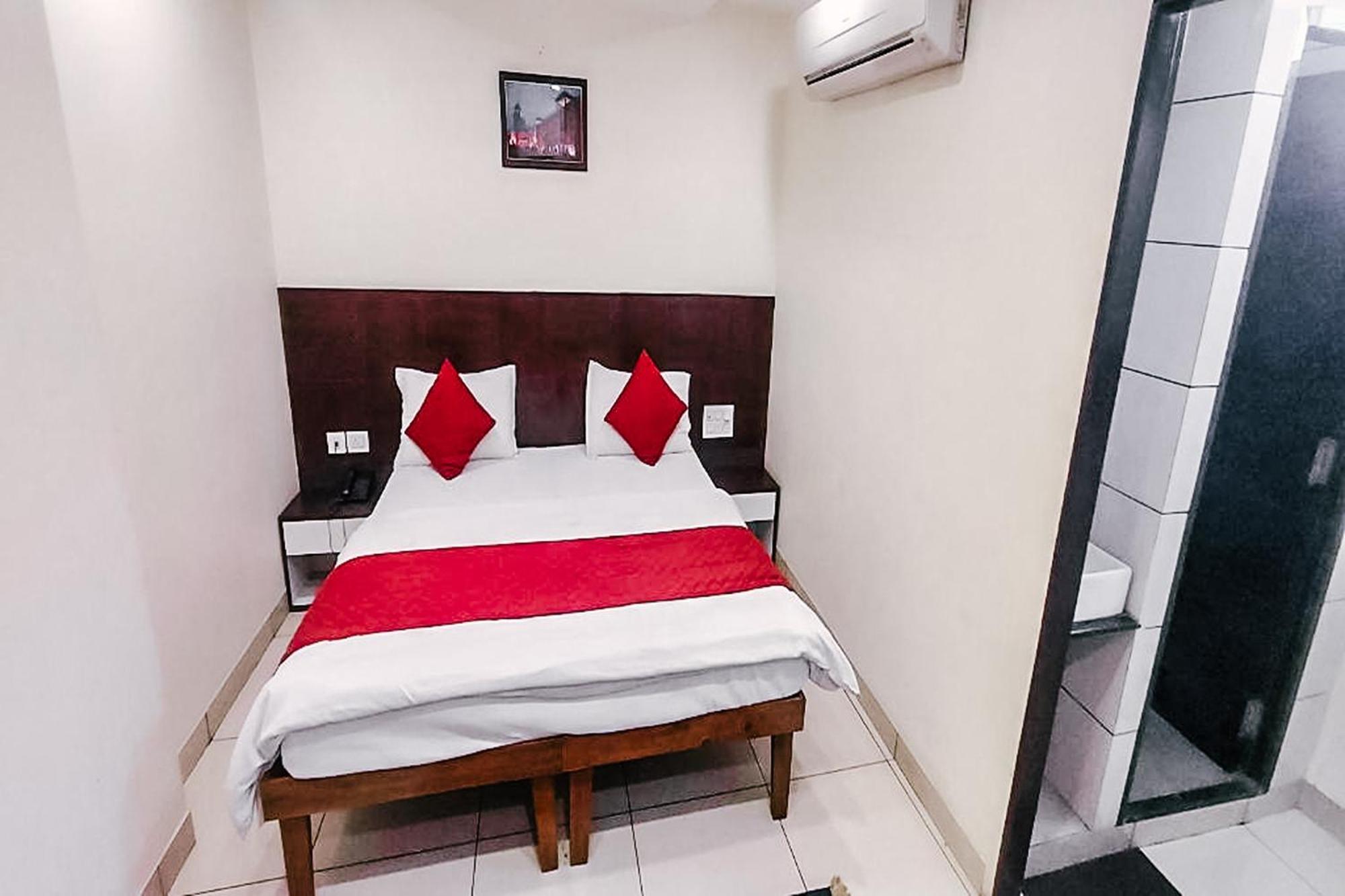 Rashika Palace Near Sindhi Camp Bus Stand, Hotel Jaipur
