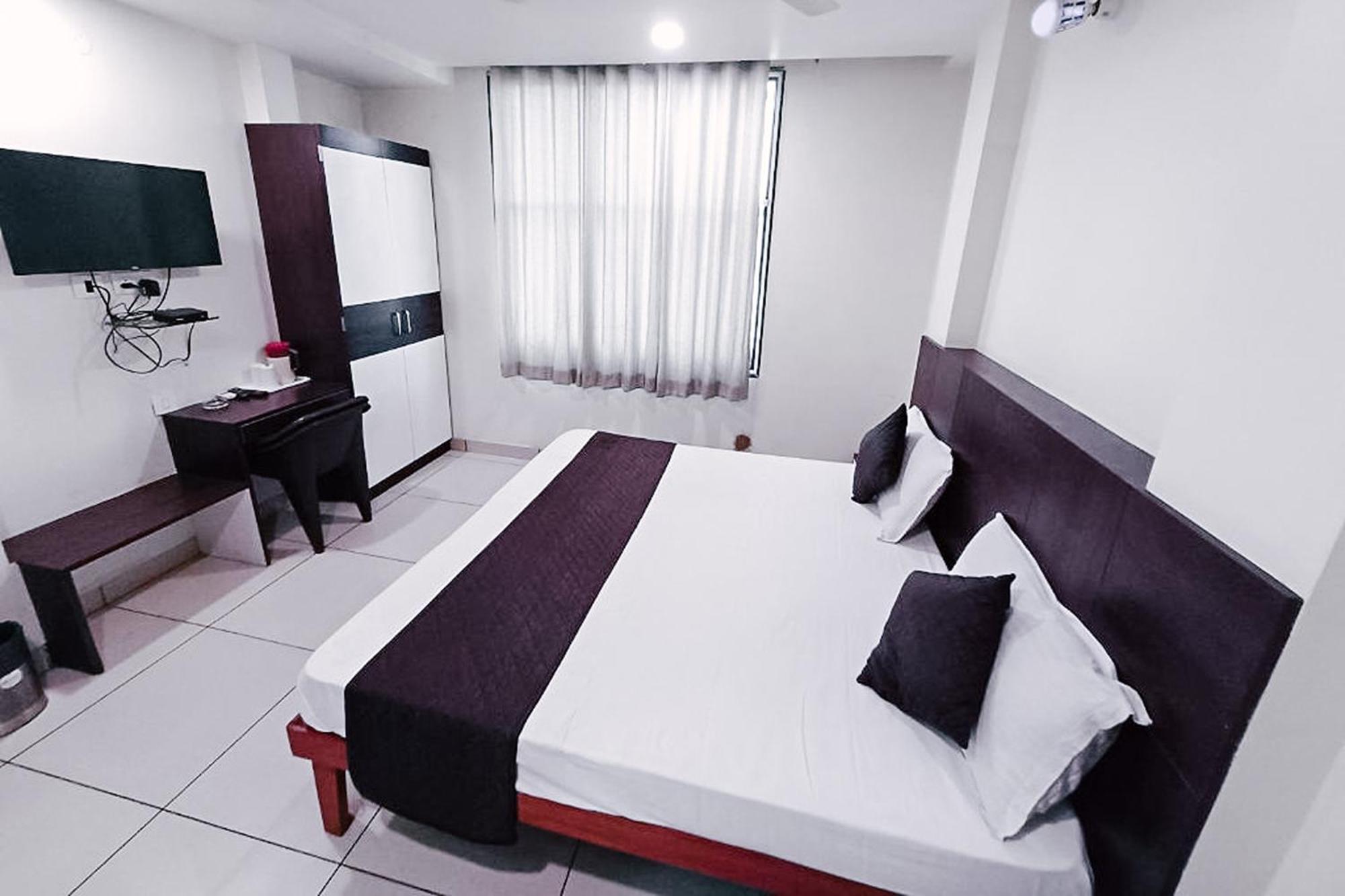 Hotel Rashika Palace Near Sindhi Camp Bus Stand, Jaipur