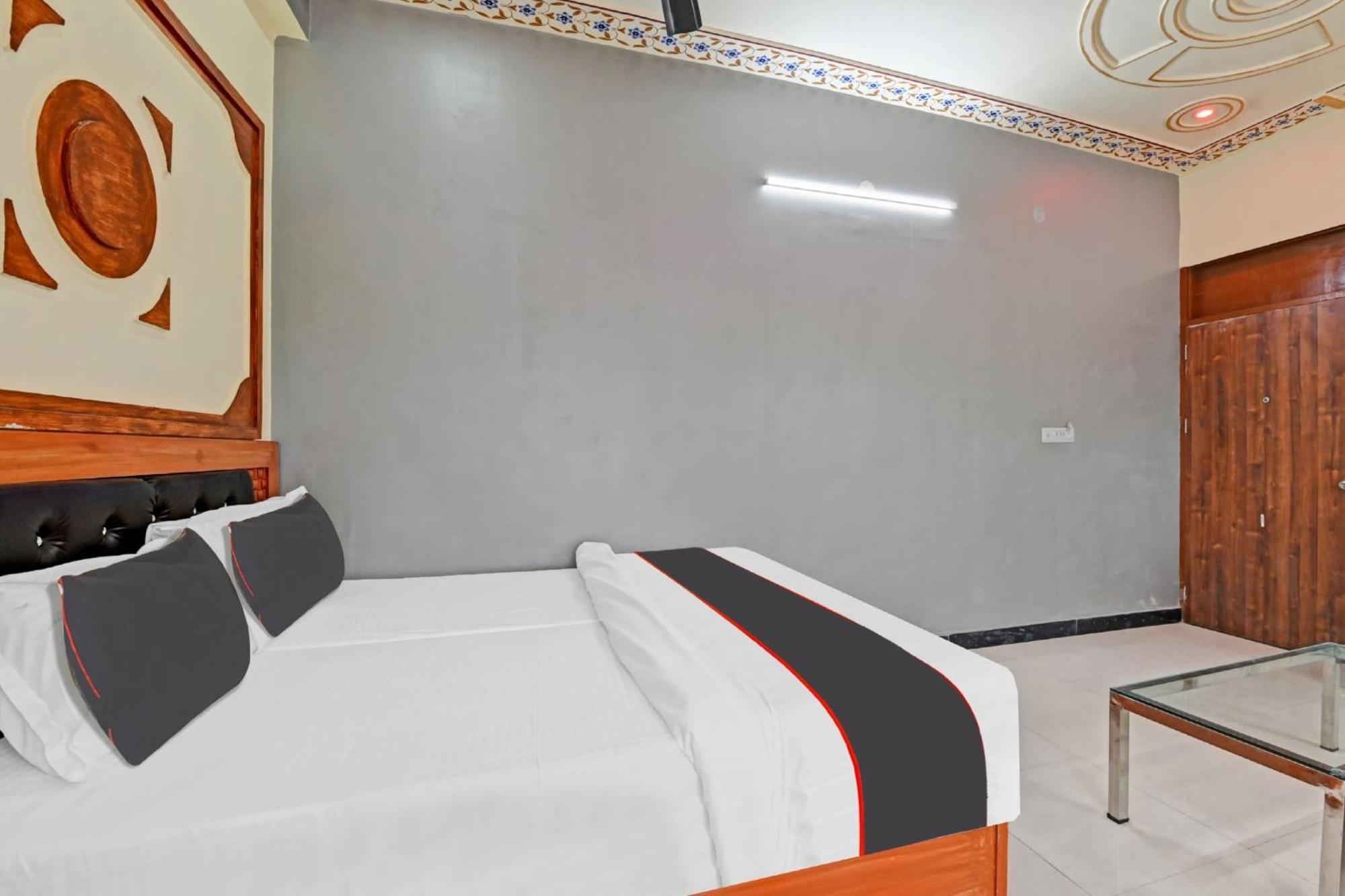 O Imperial Palace 3*