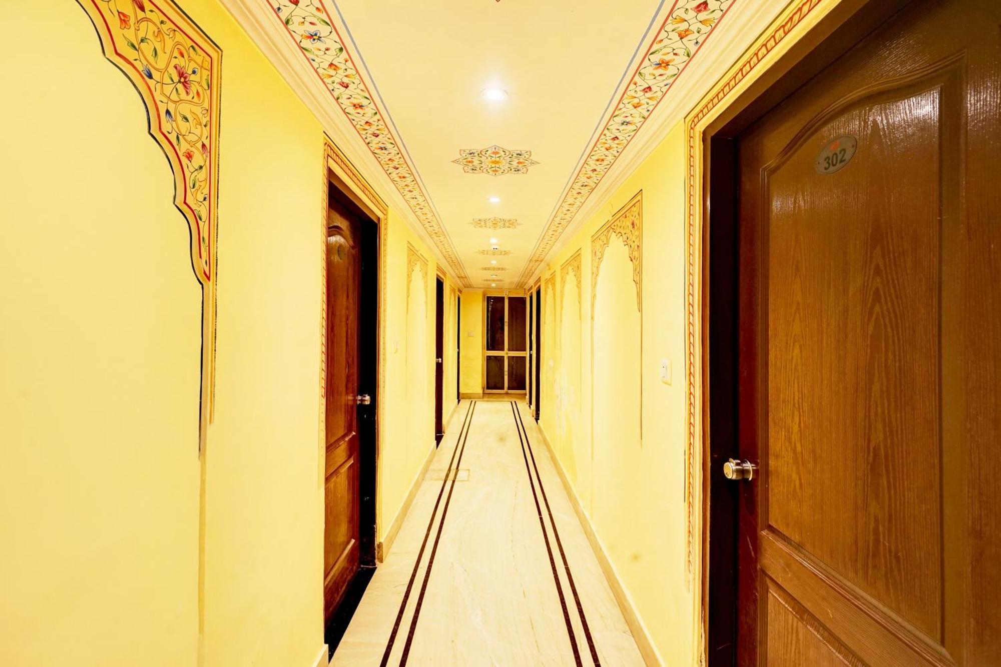 Hotel Collection O Gangapole Amer Road Formerly Rewa Garh Jaipur