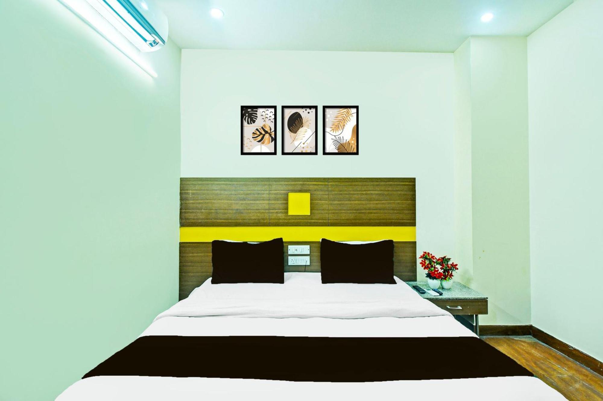 Super Townhouse Amrapali Circle Formerly Aqua Hotel