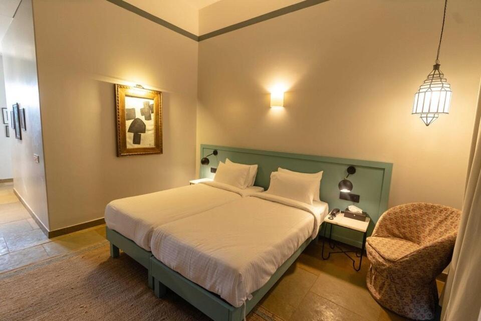 Heritage By House Of Jasol Pink 5*