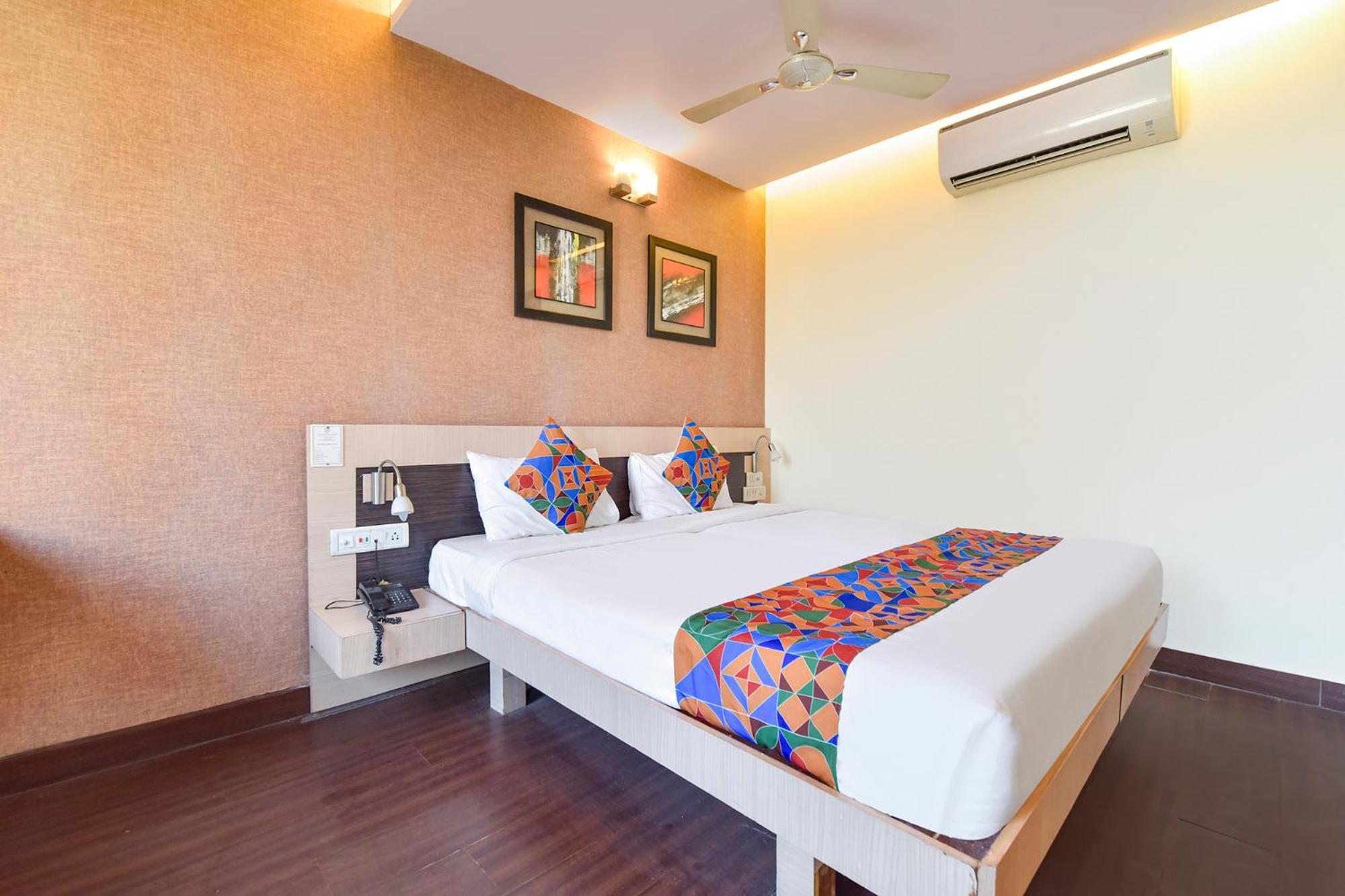 Fabhotel Apex Intercontinental - Raja Park 3*