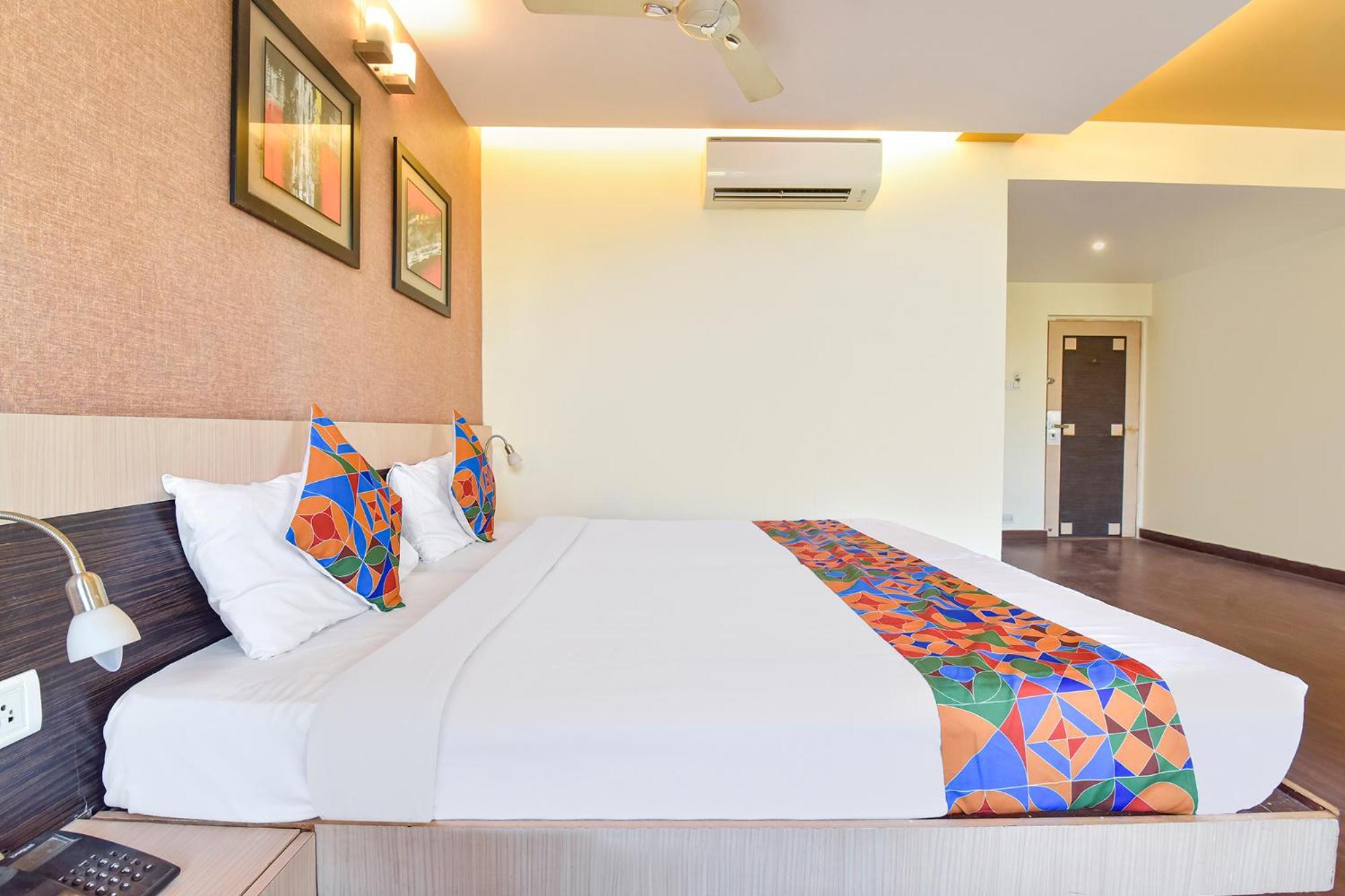 Fabhotel Apex Intercontinental - Raja Park Hotel