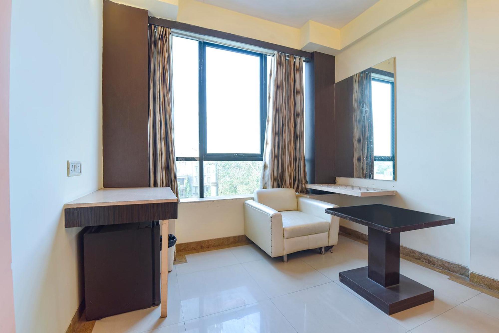 Fabhotel Apex Intercontinental - Raja Park