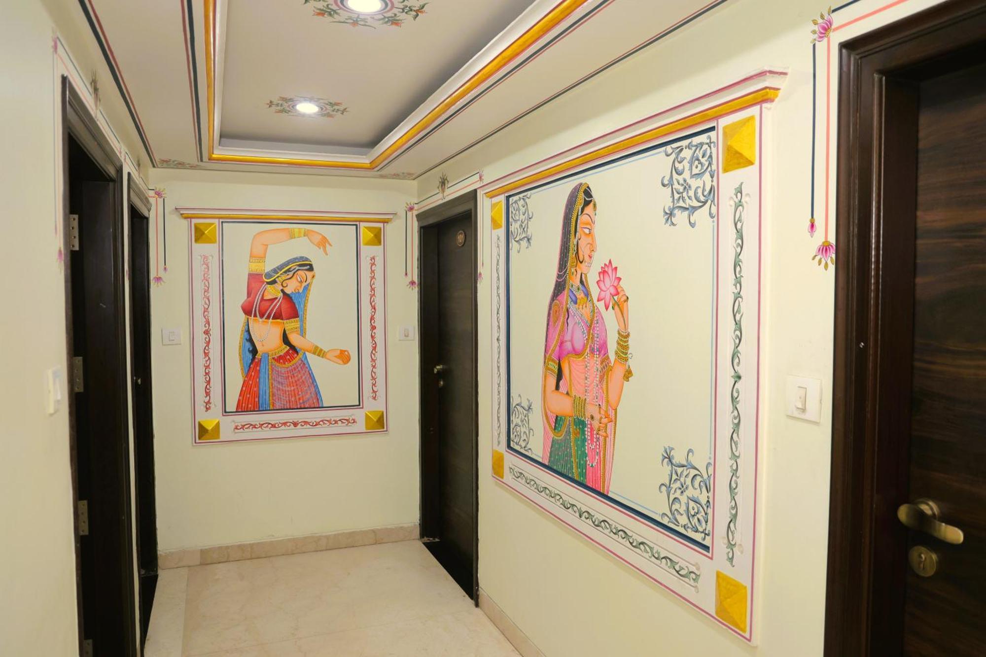 Hotel Pulse Inn- Near Train Station Jaipur