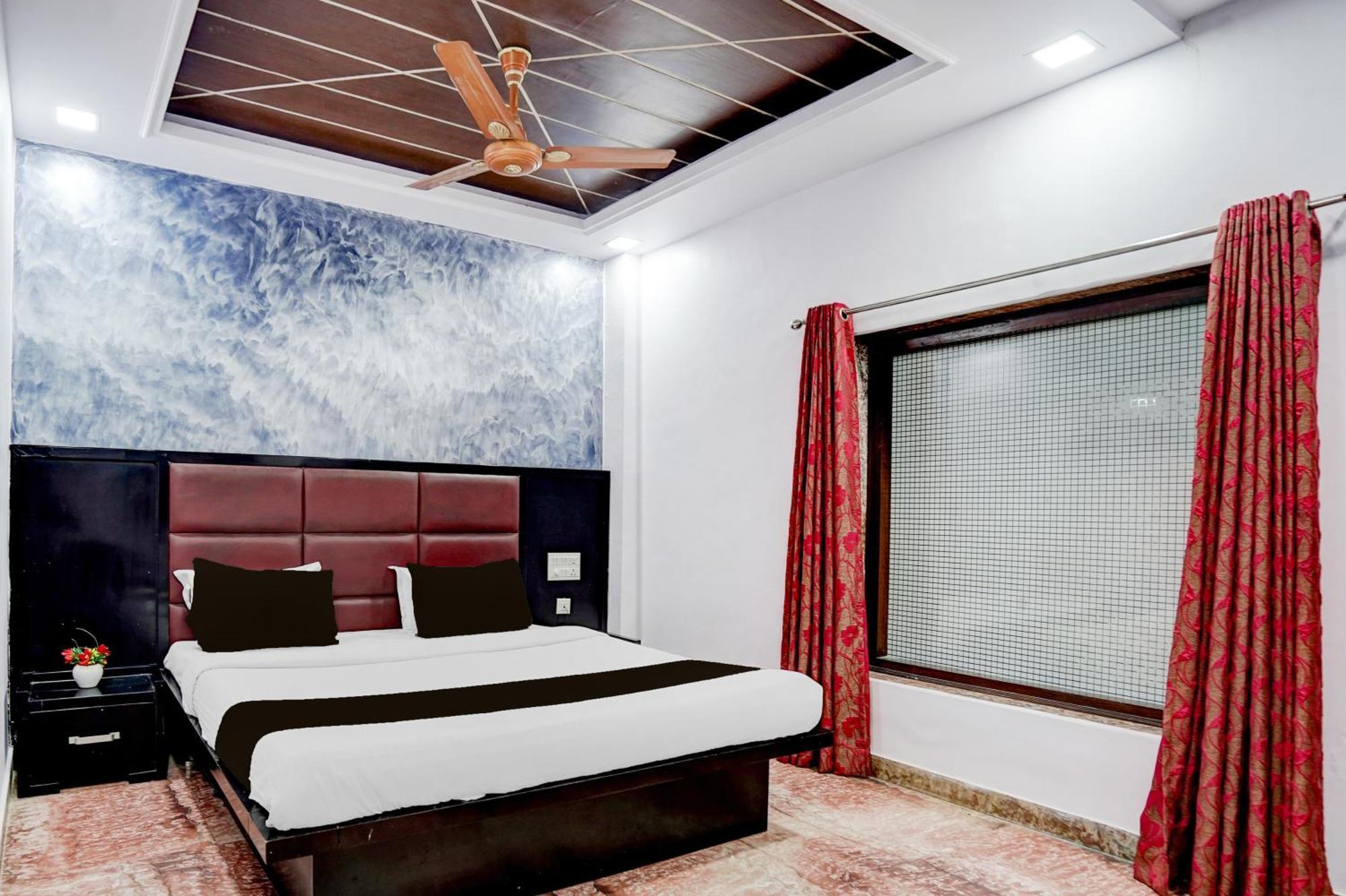 Townhouse Oak Railway Station Road Formerly Rawat Jaipur