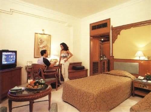 Hotel Veer Castle Jaipur
