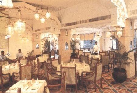 Hotel Veer Castle 3*