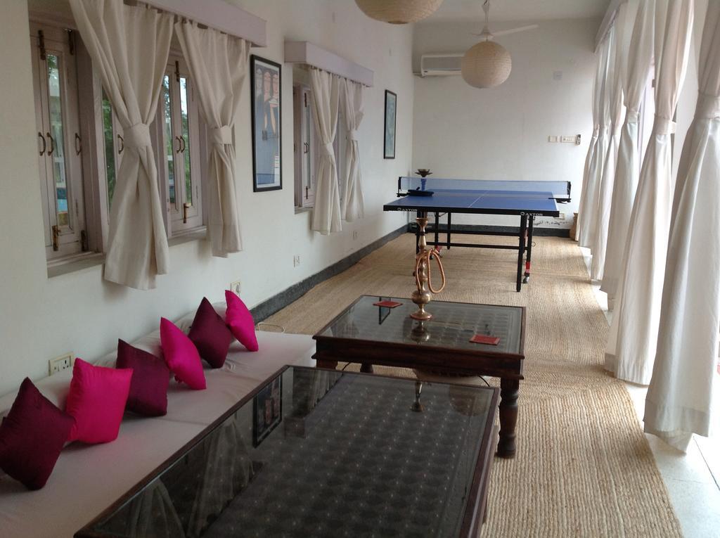 Hotel Savista Retreat Jaipur