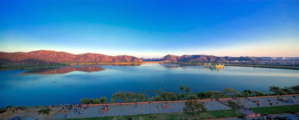 Hotel Regenta Jal Mahal, 4*
