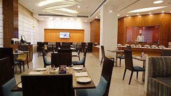 Nirwana Hometel Jaipur- A Sarovar Hotel