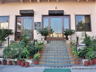 Glitz Jaipur