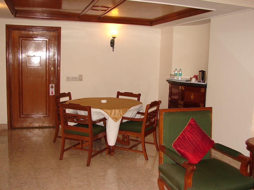 Mansingh Towers Hotel
