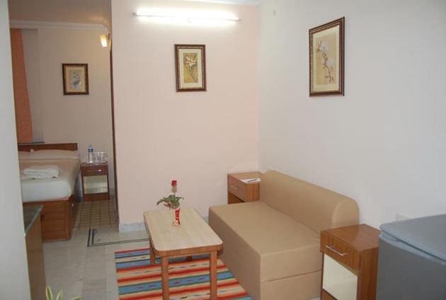 Kesar D