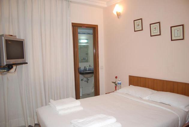Hotel Kesar D 3*