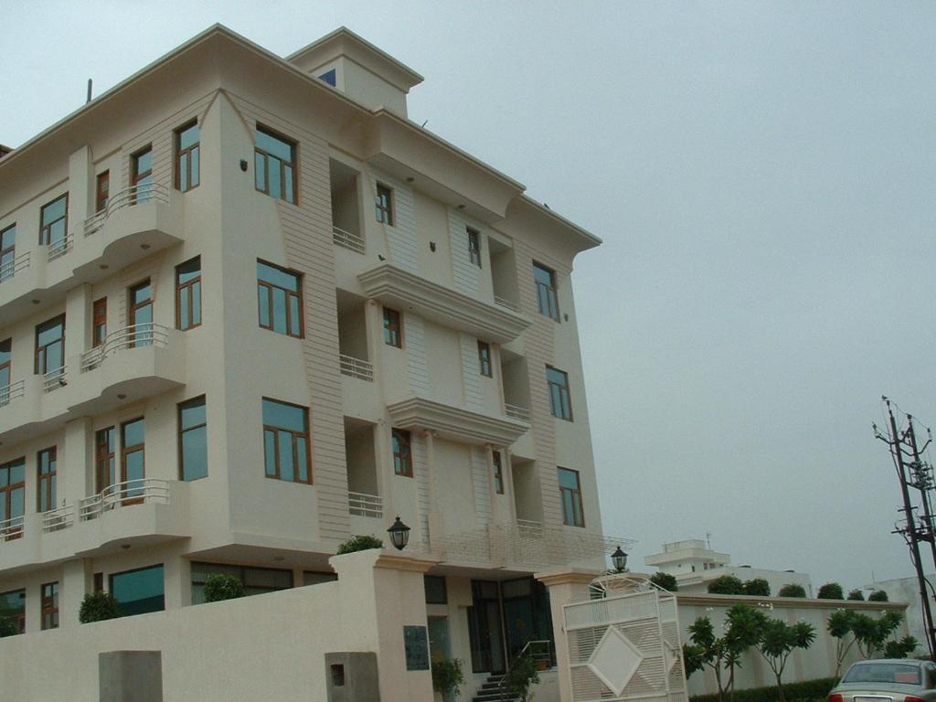 Hotel Kesar D
