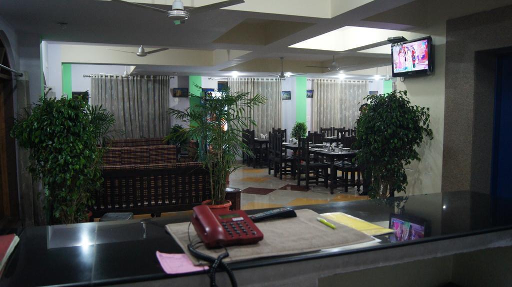 Roma Palace Hotel 3*