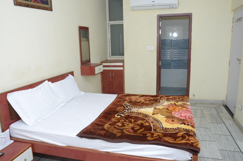Rathi Inn *