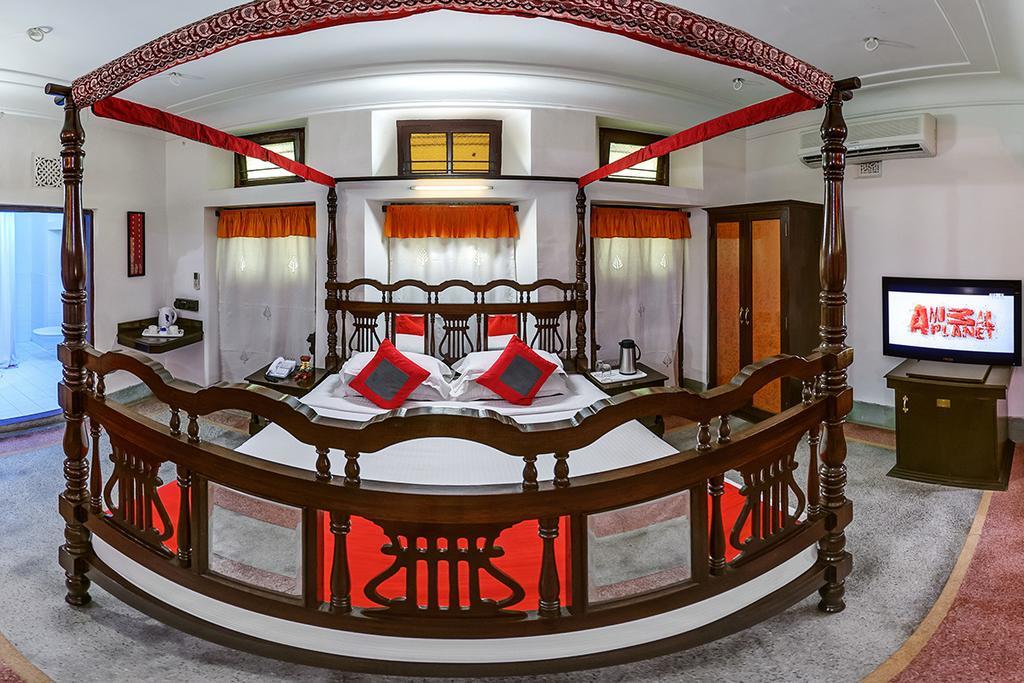 Karma Haveli Hotel
