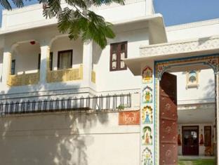 Hotel Ikaki Niwas - A Heritage Boutique 3*