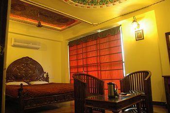 Oyo 2105 Royal Sheraton Hotel Jaipur