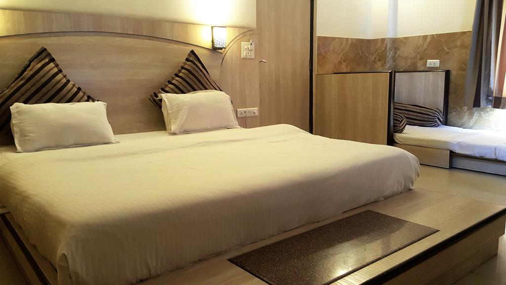 Crown 3* Jaipur