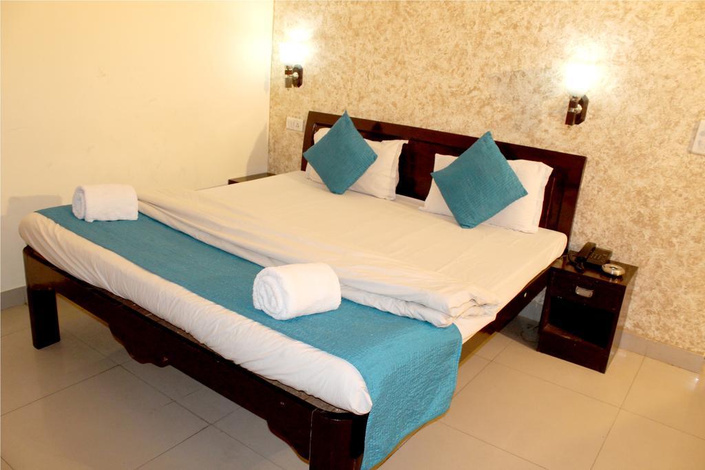 Hotel Crown 3*