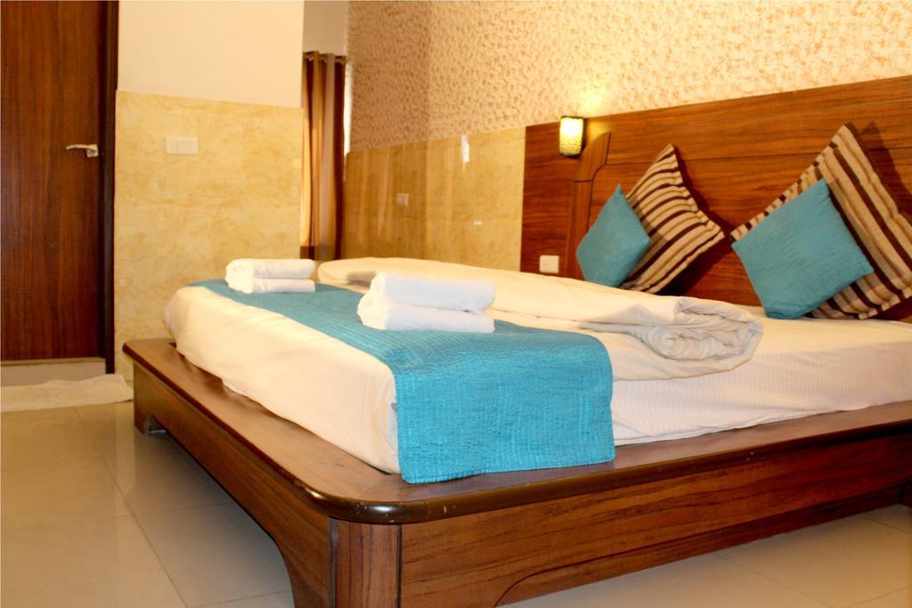 Crown Hotel Jaipur