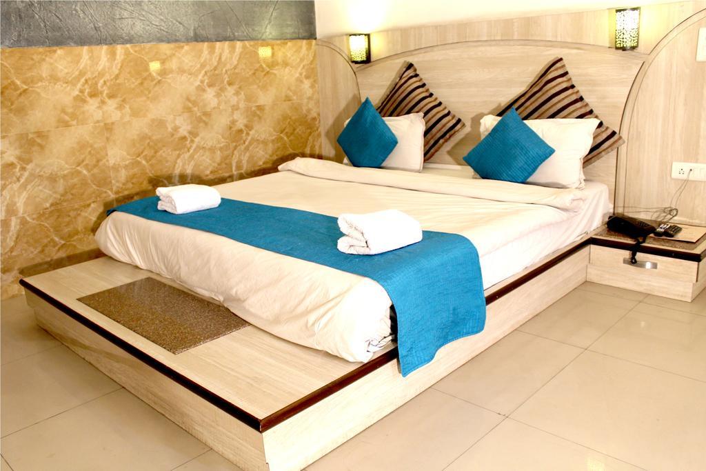 Hotel Crown