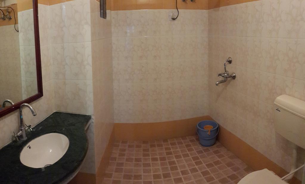 Hotel Janak Palace 2*