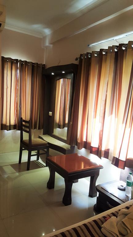 Hotel Crown 3*