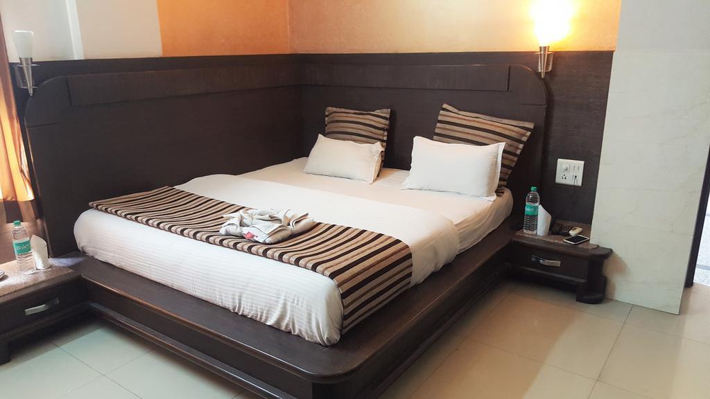 Hotel Crown
