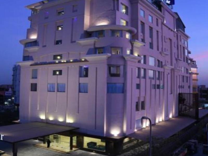 Hotel Renest