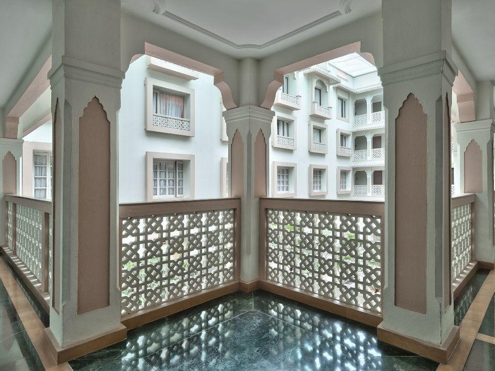 Hotel Park Regis