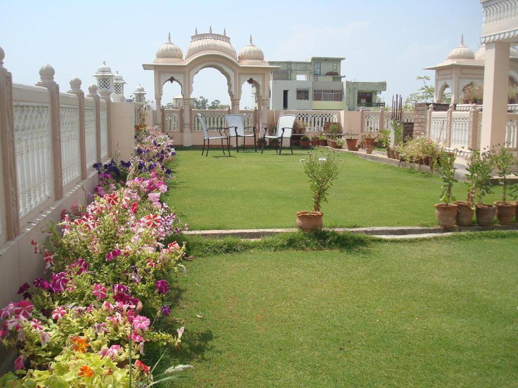 Hotel Om Niwas