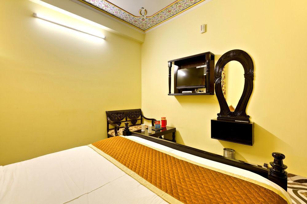 Hotel Zo Rooms Sc Road Sindhi Camp Jaipur