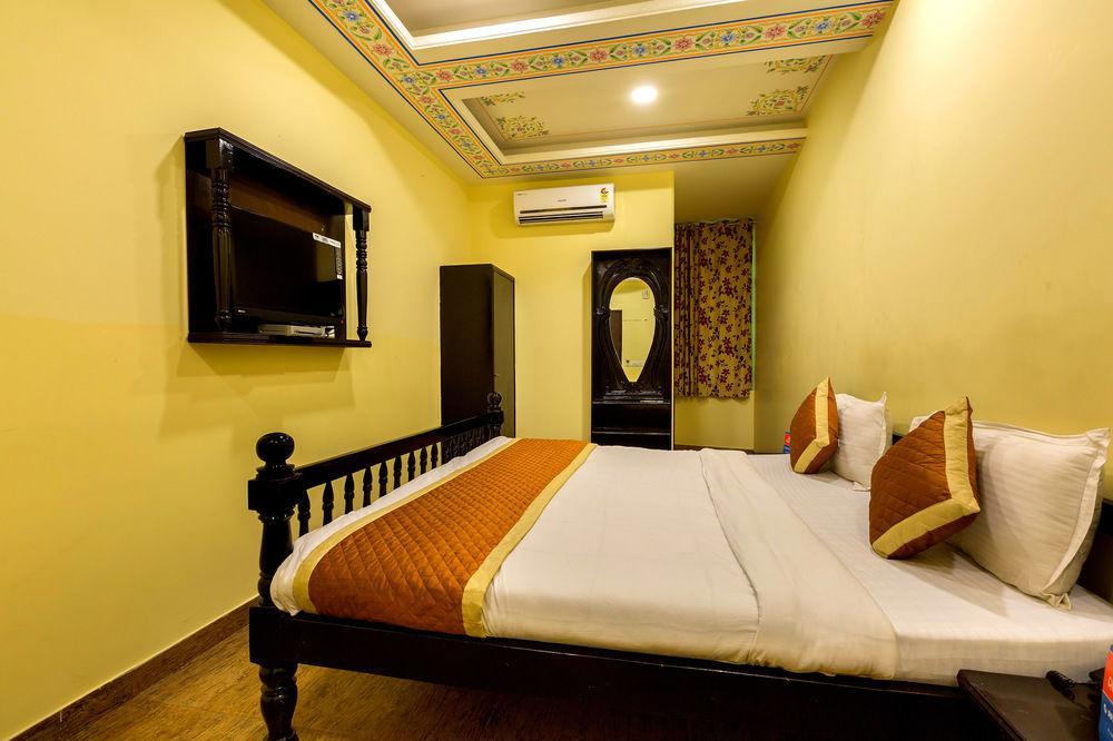 Hotel Zo Rooms Sc Road Sindhi Camp 3*
