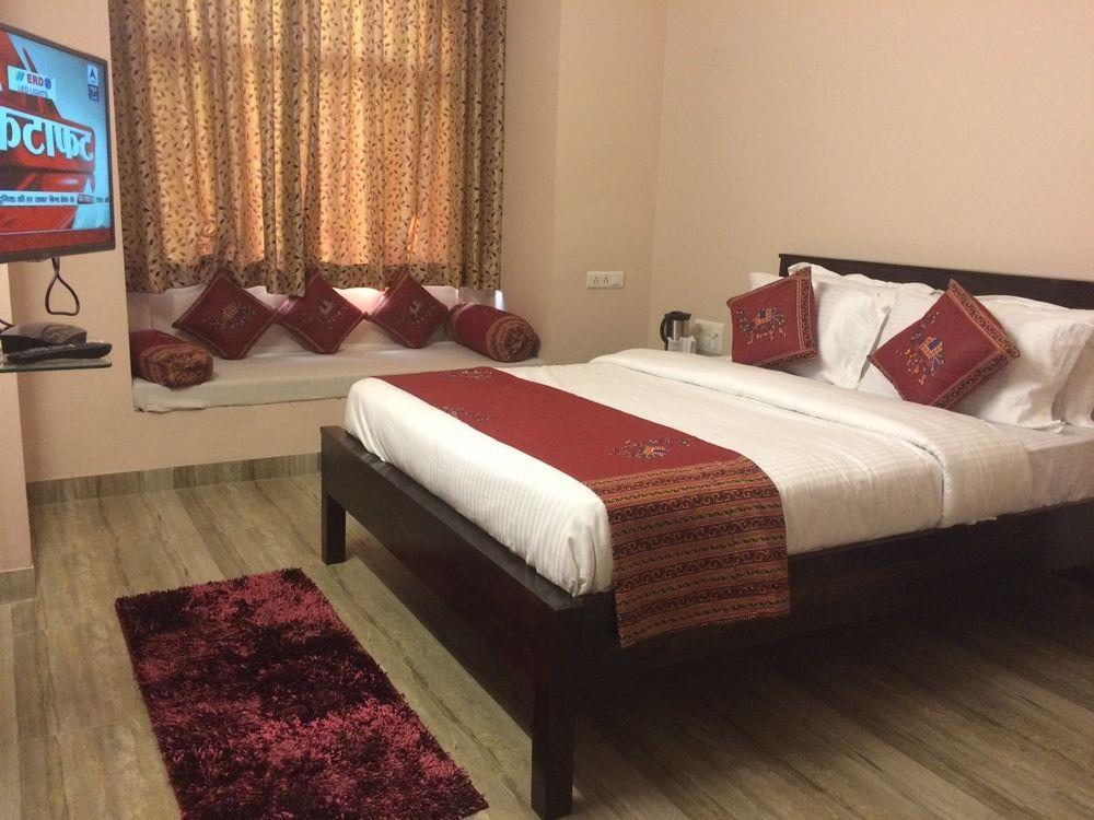 Hotel Laxmi Niwas 3*