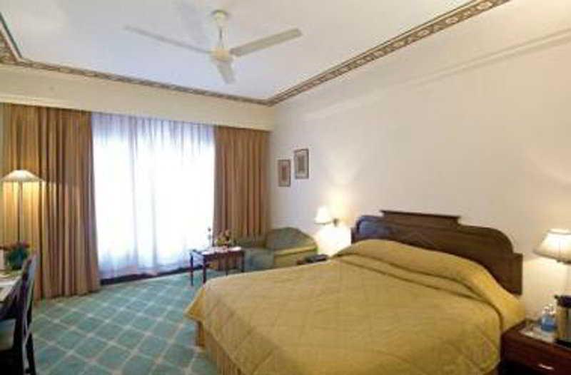 Park Regis 4*