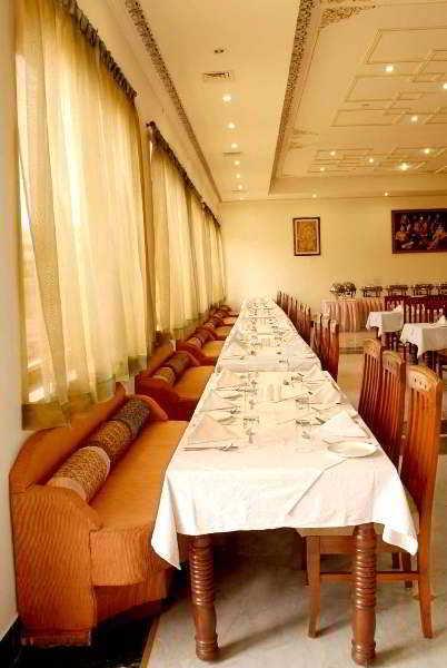 Glitz Hotel Jaipur
