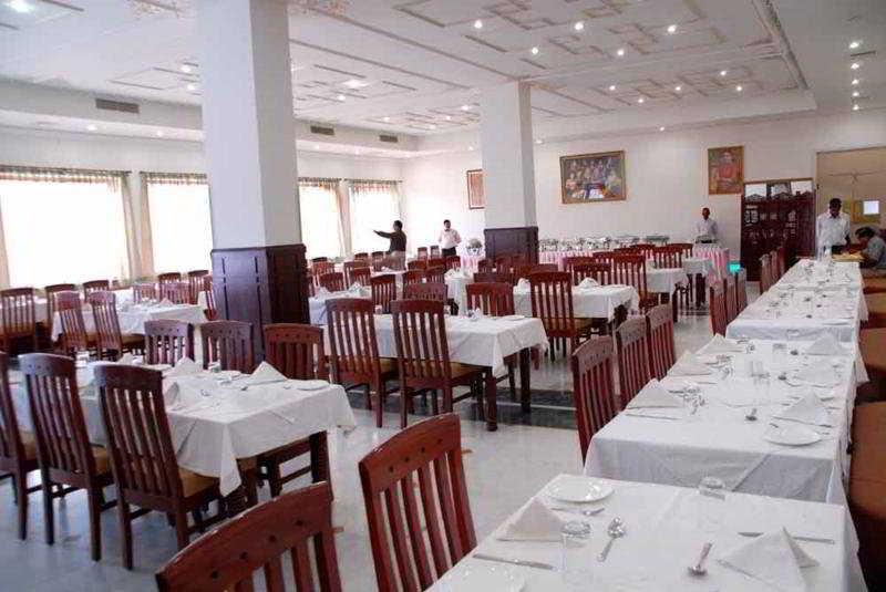 Glitz Hotel