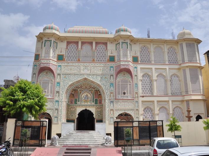 Rani Mahal 3*