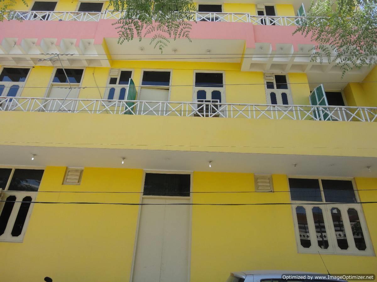 Fabhotel Shri Laxmi Palace Hotel
