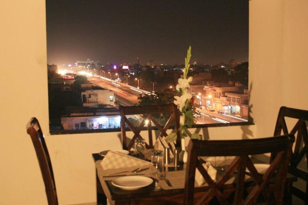 Karawan Jaipur
