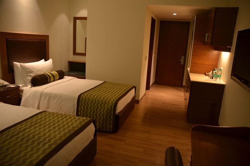 The Lalit 5* Jaipur