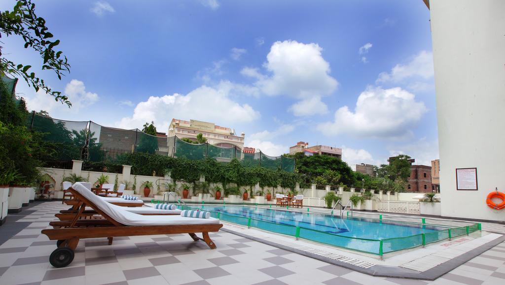 Hotel Park Regis 4*