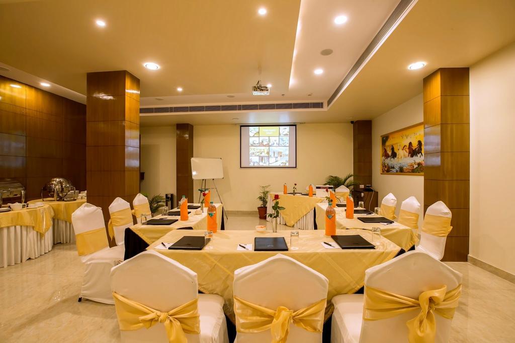 Hotel Kapish Smart-all Pure Veg Jaipur