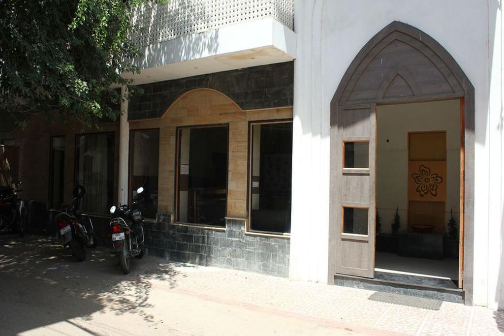 Hotel Collection O Krishana Jaipur
